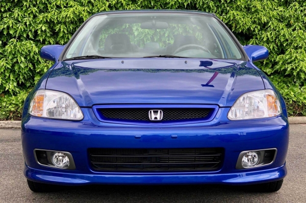 
Владелец неожиданно для себя продал старую Honda Civic за $50 000
 