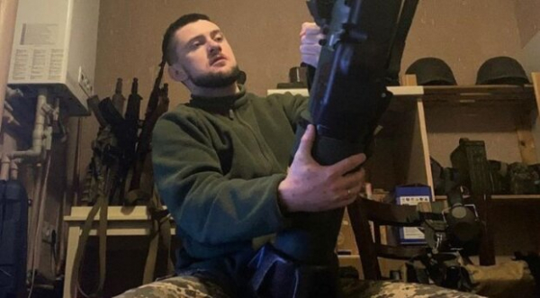 YARMAK похвастался встречей с пилотом Karaya, ставшим легендой в небе над Винницей: "Все пройдем" YARMAK похвастался встречей с пилотом Karaya, ставшим легендой в небе над Винницей: "Все пройдем"