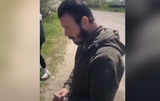 Оккупант сдался в плен спустя месяц скитаний Киевщиной: узнав последние новости с фронта, он побелел
