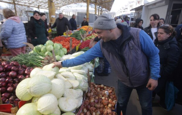 Главное за ночь: новые показатели для пенсионеров, подорожание продуктов на треть и строгие запреты 21 марта