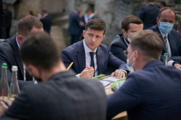 Зеленский придумал новый способ, как "напичкать" Украину иностранцами – "Мы просто этим летом..." Зеленский придумал новый способ, как "напичкать" Украину иностранцами – "Мы просто этим летом..."