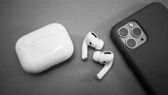 AirPods 3 засветились на качественных фото &ndash; релиз уже скоро
