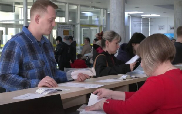 Украинцам хотят повысить выплаты: когда и кто именно будет получать больше Украинцам хотят повысить выплаты: когда и кто именно будет получать больше