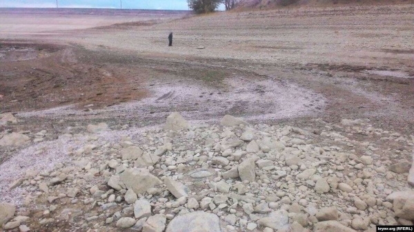 Крым без воды: как высохли водохранилища полуострова за 6 лет показали на фото
Крым без воды: как высохли водохранилища полуострова за 6 лет показали на фото