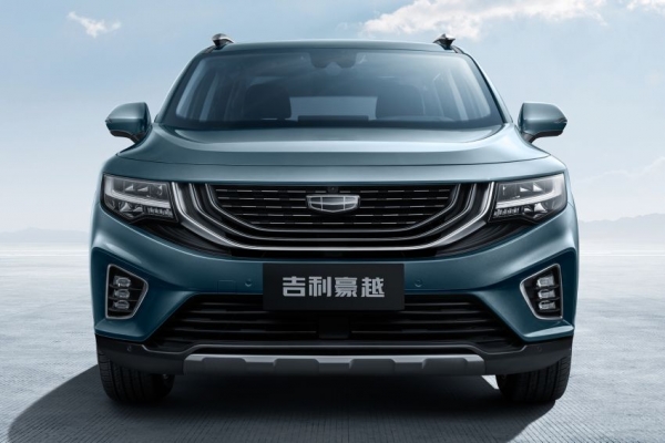 
Самый большой кроссовер Geely уже в продаже: цена &mdash; $17 900
 