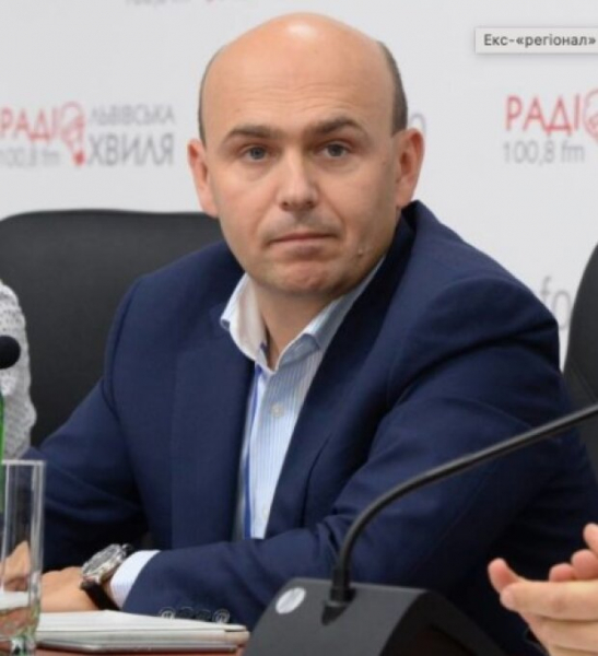 Американский след российской консервы: как незаметный иммигрант расшатывает украинское общество Американский след российской консервы: как незаметный иммигрант расшатывает украинское общество