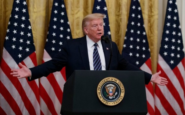 Из-за прически Трампа изменят законодательство США: на что готов президент ради идеальной укладки Из-за прически Трампа изменят законодательство США: на что готов президент ради идеальной укладки