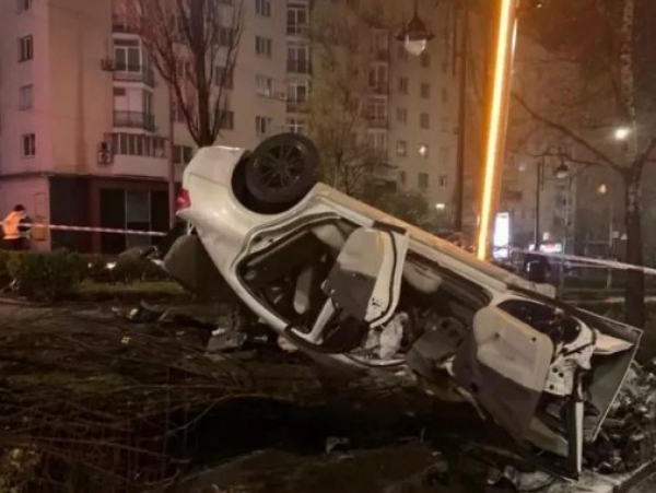 Геращенко раскрыл детали о виновнике ДТП, в котором погибла девушка
Геращенко раскрыл детали о виновнике ДТП, в котором погибла девушка