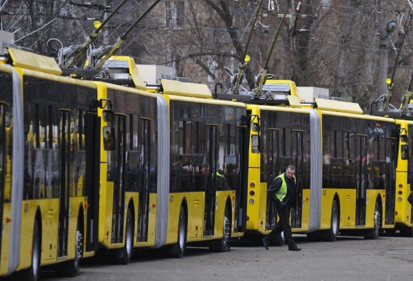 Вероятность заражения – 100%: в ВОЗ рассказали, как можно подцепить COVID-19 в метро и автобусах
Вероятность заражения – 100%: в ВОЗ рассказали, как можно подцепить COVID-19 в метро и автобусах
