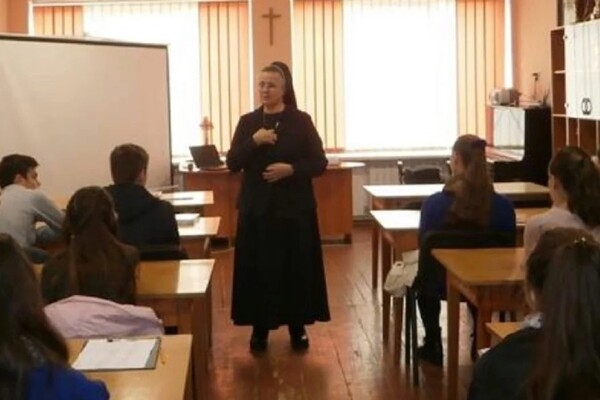 Во Львове студентов-медиков учат не делать аборты и презирать контрацепцию
Во Львове студентов-медиков учат не делать аборты и презирать контрацепцию