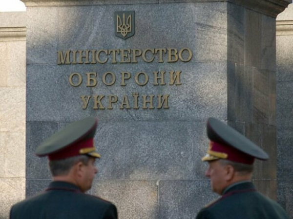 Два миллиарда гривен на проваленные контракты: расследование СМИ показало, как Минобороны потеряли бюджетные средства
