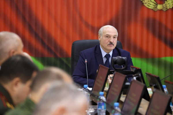 Чем больше Лукашенко держится за власть, тем лучше для Украины - эксперт
                                                                                