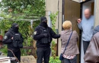 "Казнить уродов": в Сети призывают жестко наказать семью педофилов-логопедов с Одесчины

