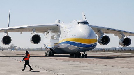 "Мрия" доставила в канадский Монреаль рекордный груз "Мрия" доставила в канадский Монреаль рекордный груз