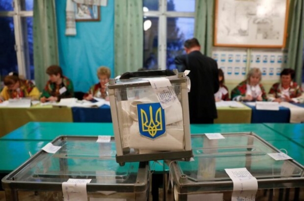 Страну покоряет новый политический клан — три родственника от разных партий, украинцы не могут найти слов Страну покоряет новый политический клан — три родственника от разных партий, украинцы не могут найти слов