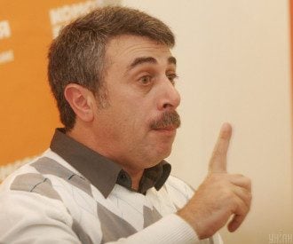 Не ищите "волшебную" таблетку: Комаровский рассказал, как избавиться от кашля после COVID-19
Не ищите "волшебную" таблетку: Комаровский рассказал, как избавиться от кашля после COVID-19