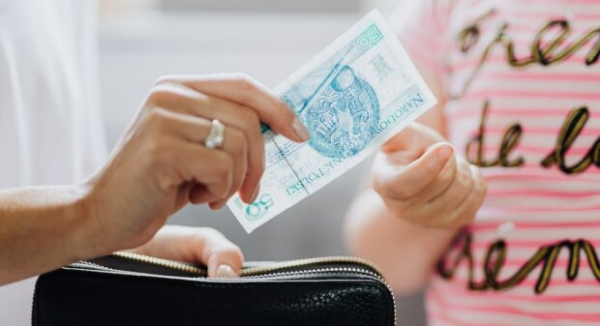 Надо успеть до 26 мая: украинцы могут получить до 56 тыс. гривен в Польше Надо успеть до 26 мая: украинцы могут получить до 56 тыс. гривен в Польше