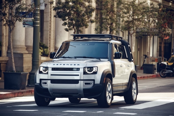 Новый Land Rover Defender прибыл в Украину
Новый Land Rover Defender прибыл в Украину