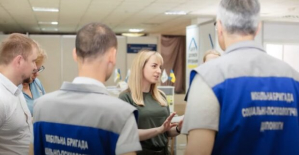 Насиловали пенсионерок за 60 и детей: Маша Ефросинина шокировала весь мир, показав преступления россиян Насиловали пенсионерок за 60 и детей: Маша Ефросинина шокировала весь мир, показав преступления россиян