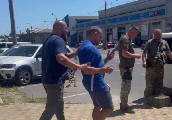 Главное за 6 июля: переводы по картам ограничат, дети пойдут в школу в августе, а в Украину идет 40-градусная жара Главное за 6 июля: переводы по картам ограничат, дети пойдут в школу в августе, а в Украину идет 40-градусная жара