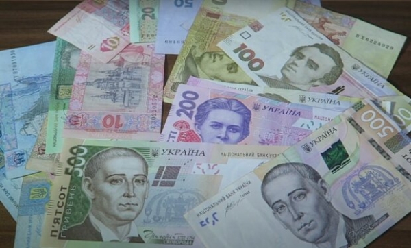 Украинцам изменили условия выплат и доставки пенсий: как теперь получать "кровные" Украинцам изменили условия выплат и доставки пенсий: как теперь получать "кровные"