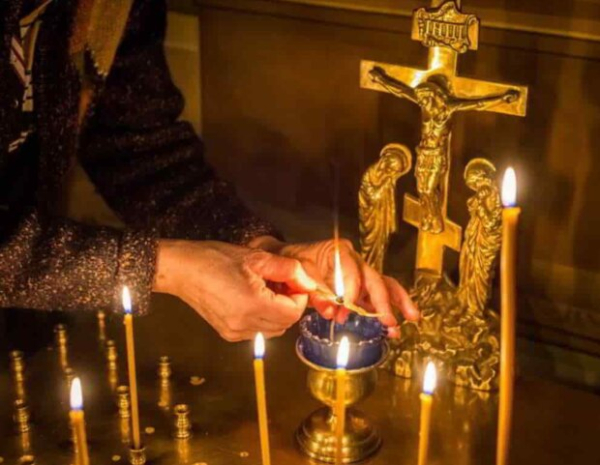 Воздвижение 14 сентября: что запрещено есть, почему нельзя идти в лес и кого надо угостить пивом Воздвижение 14 сентября: что запрещено есть, почему нельзя идти в лес и кого надо угостить пивом