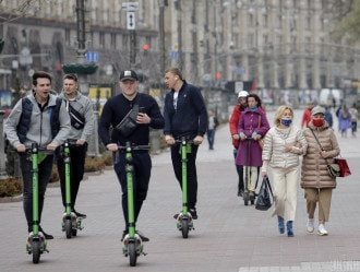 Вспышка COVID-19 в сентябре-октябре и карантинные штрафы: в СНБО предупредили об опасности Дельты
Вспышка COVID-19 в сентябре-октябре и карантинные штрафы: в СНБО предупредили об опасности Дельты
