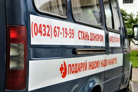 В Винницкой области бойцы Калиновского полка сдали 30 литров донорской крови В Винницкой области бойцы Калиновского полка сдали 30 литров донорской крови