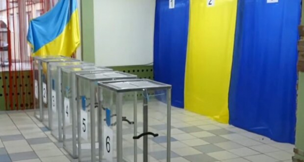 СМИ: Чтобы обеспечить победу кандидату от власти центр 197 округа хотят перенести из Канева в Золотоношу