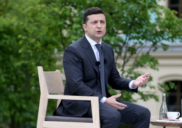 Угрозы Зеленскому: президент просил привлечь его по делу Зверобой и Федины
Угрозы Зеленскому: президент просил привлечь его по делу Зверобой и Федины