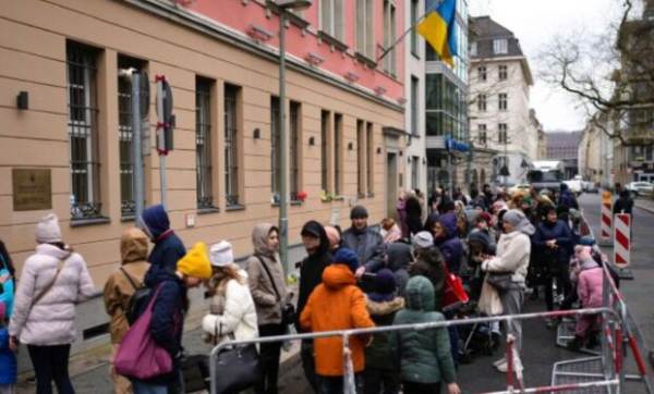 Польша готовит большие изменения для украинцев: придется ли собирать вещи Польша готовит большие изменения для украинцев: придется ли собирать вещи