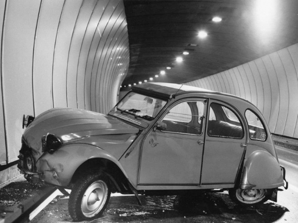 Невероятные автомобильные ДТП. Исторические фото
Невероятные автомобильные ДТП. Исторические фото