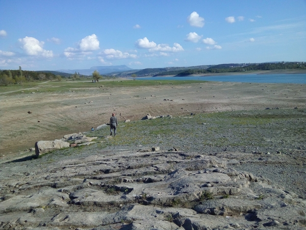 Крым без воды: как высохли водохранилища полуострова за 6 лет показали на фото
Крым без воды: как высохли водохранилища полуострова за 6 лет показали на фото