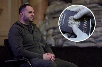 "С Украиной такого сценария не будет": раздача паспортов РФ в Херсоне проваливается – Ермак
"С Украиной такого сценария не будет": раздача паспортов РФ в Херсоне проваливается – Ермак