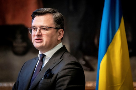 Кулеба поблагодарил МИД Великобритании за ужесточение санкций против РФ Кулеба поблагодарил МИД Великобритании за ужесточение санкций против РФ