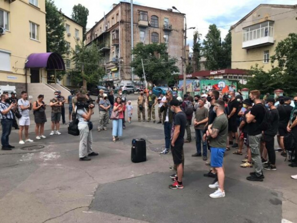 &ldquo;Штаб Оборони Києва&rdquo; (ШОК) анонсував масові акції протесту проти забудовниці Молчанової - ЗМІ