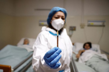Ляшко: Первые 117 тыс. доз вакцины Pfizer поступят в дома престарелых и сотрудникам ГСЧС Ляшко: Первые 117 тыс. доз вакцины Pfizer поступят в дома престарелых и сотрудникам ГСЧС