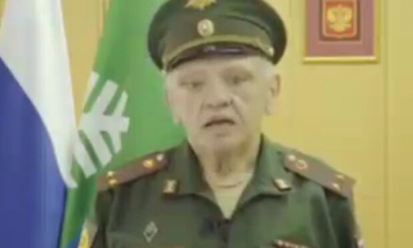 На россии "зомби-военком" с печальной рожей записал агитацию на "спецоперацию": будто с креста снят