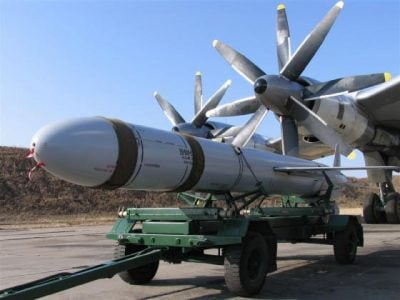 РФ устроила новую атаку, прогремели взрывы: куда попали ракеты
РФ устроила новую атаку, прогремели взрывы: куда попали ракеты
