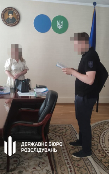 Платила налоги в рф и покупала элитную недвижимость в Киеве: начальницу налоговой выкрыли в незаконном обогащении Платила налоги в рф и покупала элитную недвижимость в Киеве: начальницу налоговой выкрыли в незаконном обогащении