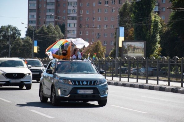 В Харькове прошел первый украинский АвтоПрайд – как это было В Харькове прошел первый украинский АвтоПрайд – как это было