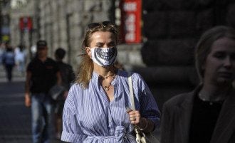 Коронавирус в Украине 9 августа: за сутки выявили сотни новых больных

