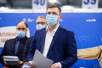 Усиление карантина в конце января и угроза штамма Омикрон: в Минздраве предупредили украинцев
Усиление карантина в конце января и угроза штамма Омикрон: в Минздраве предупредили украинцев