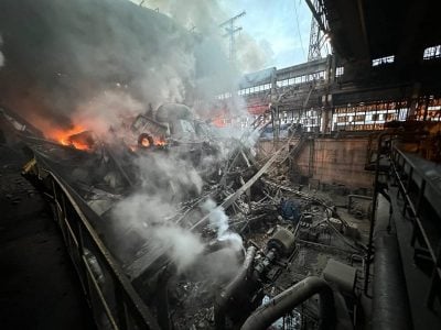 "Она упала на подъезд": ракету, которая ударила по дому в Днепре, сбило ПВО - Арестович
"Она упала на подъезд": ракету, которая ударила по дому в Днепре, сбило ПВО - Арестович