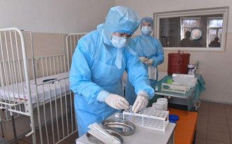 Под ударом легкие и сердце: врач предупредила об убийственном эффекте COVID-19
Под ударом легкие и сердце: врач предупредила об убийственном эффекте COVID-19