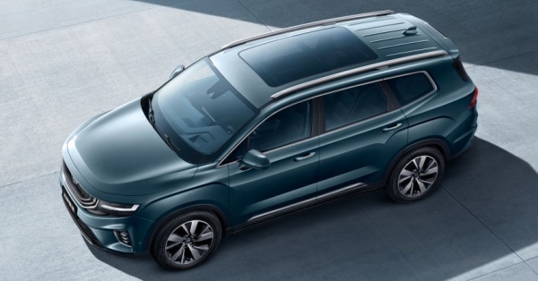 
Самый большой кроссовер Geely уже в продаже: цена &mdash; $17 900
 