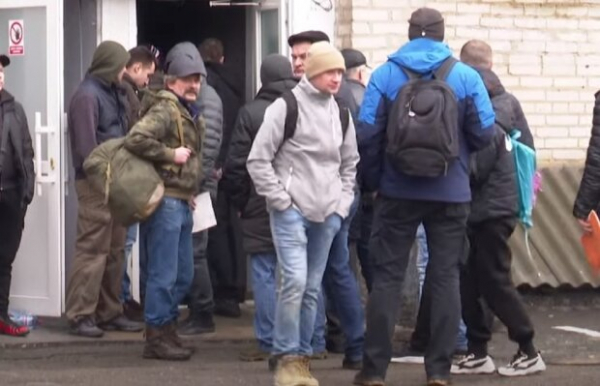 Прогулять военкомат – плохая идея: украинцам напомнили о суровом наказании Прогулять военкомат – плохая идея: украинцам напомнили о суровом наказании