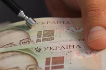 Банки могут отказаться от приема гривен: что нужно знать украинцам Банки могут отказаться от приема гривен: что нужно знать украинцам