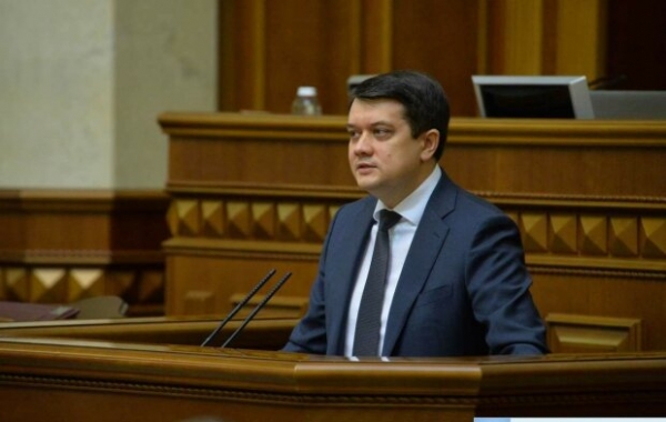 Тимошенко на высоченных каблуках приструнила коллег в зале: "Политический бульдог"