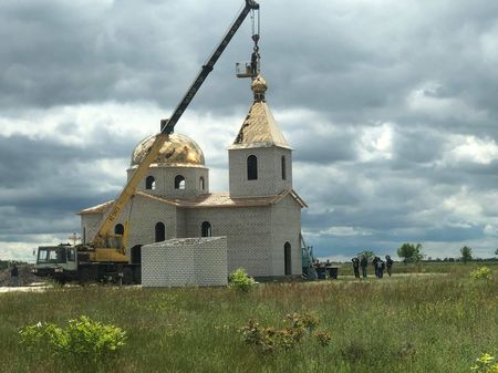 В Запорожской области освятили кресты, купол и колокола для храма в честь Архистратига Божия Михаила В Запорожской области освятили кресты, купол и колокола для храма в честь Архистратига Божия Михаила